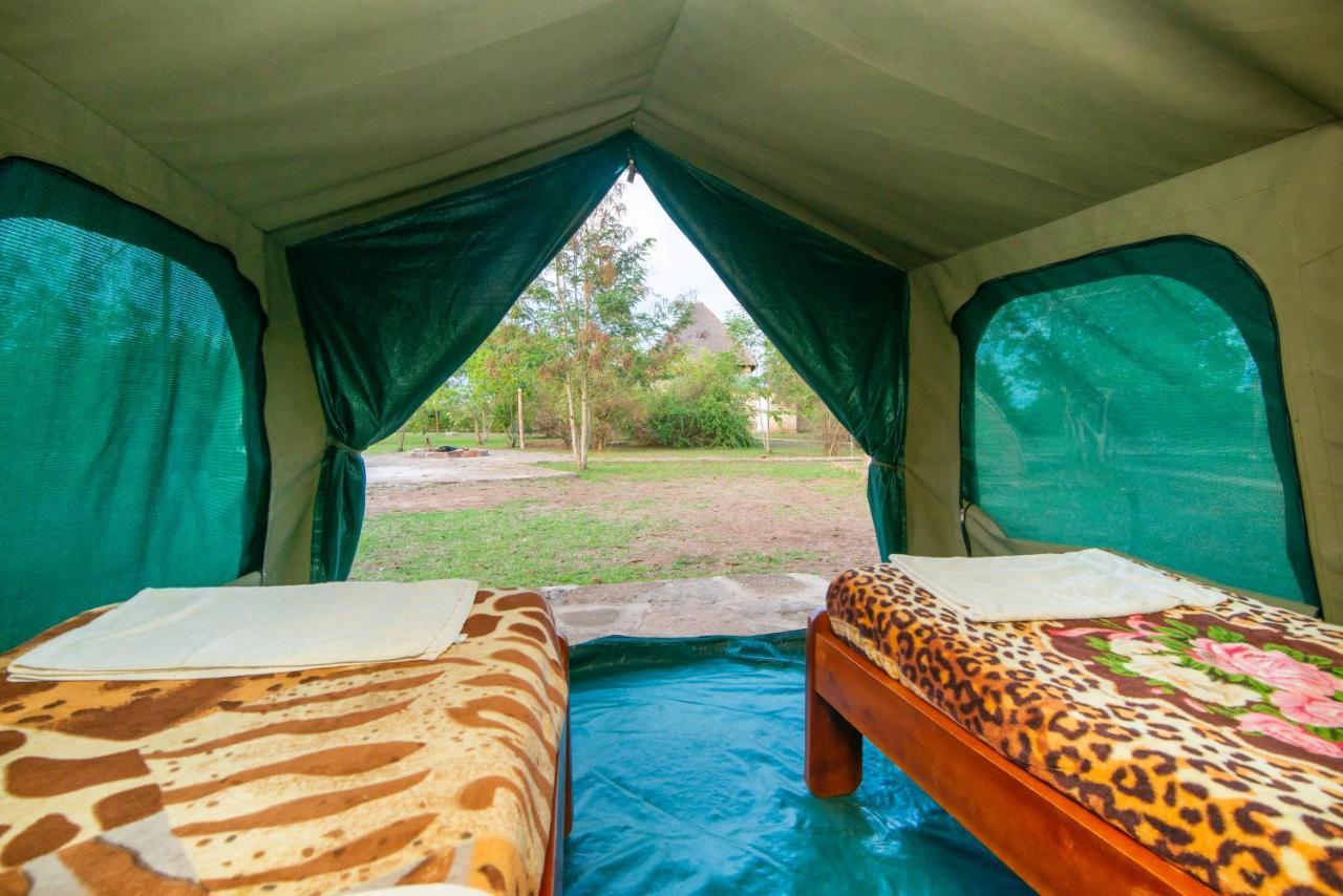 Engiri Game Lodge And Campsite Katunguru Εξωτερικό φωτογραφία