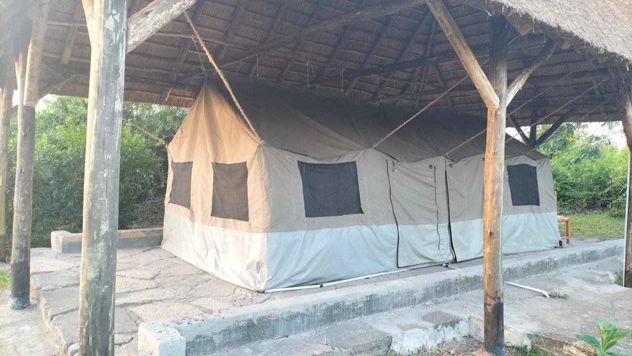 Engiri Game Lodge And Campsite Katunguru Εξωτερικό φωτογραφία