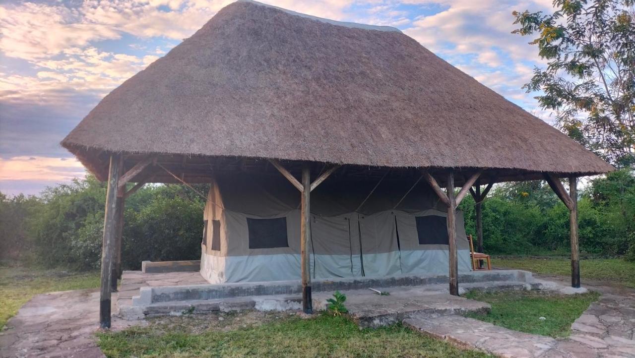 Engiri Game Lodge And Campsite Katunguru Εξωτερικό φωτογραφία
