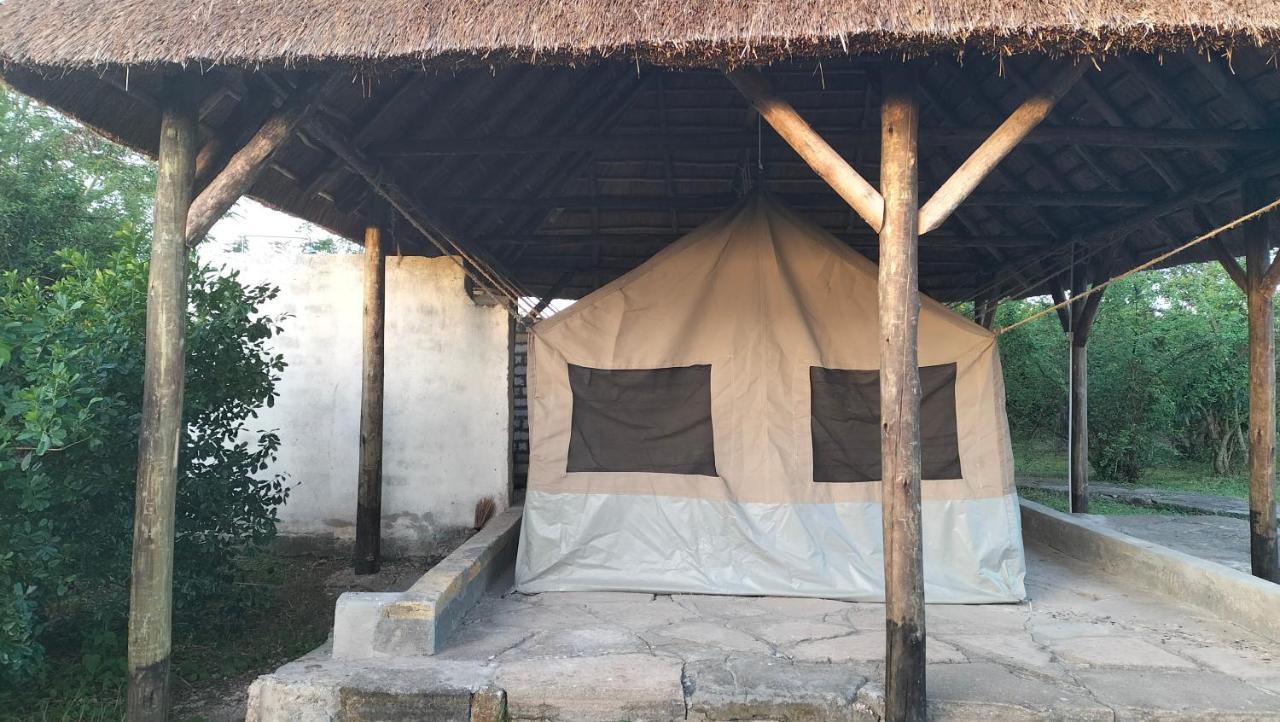 Engiri Game Lodge And Campsite Katunguru Εξωτερικό φωτογραφία