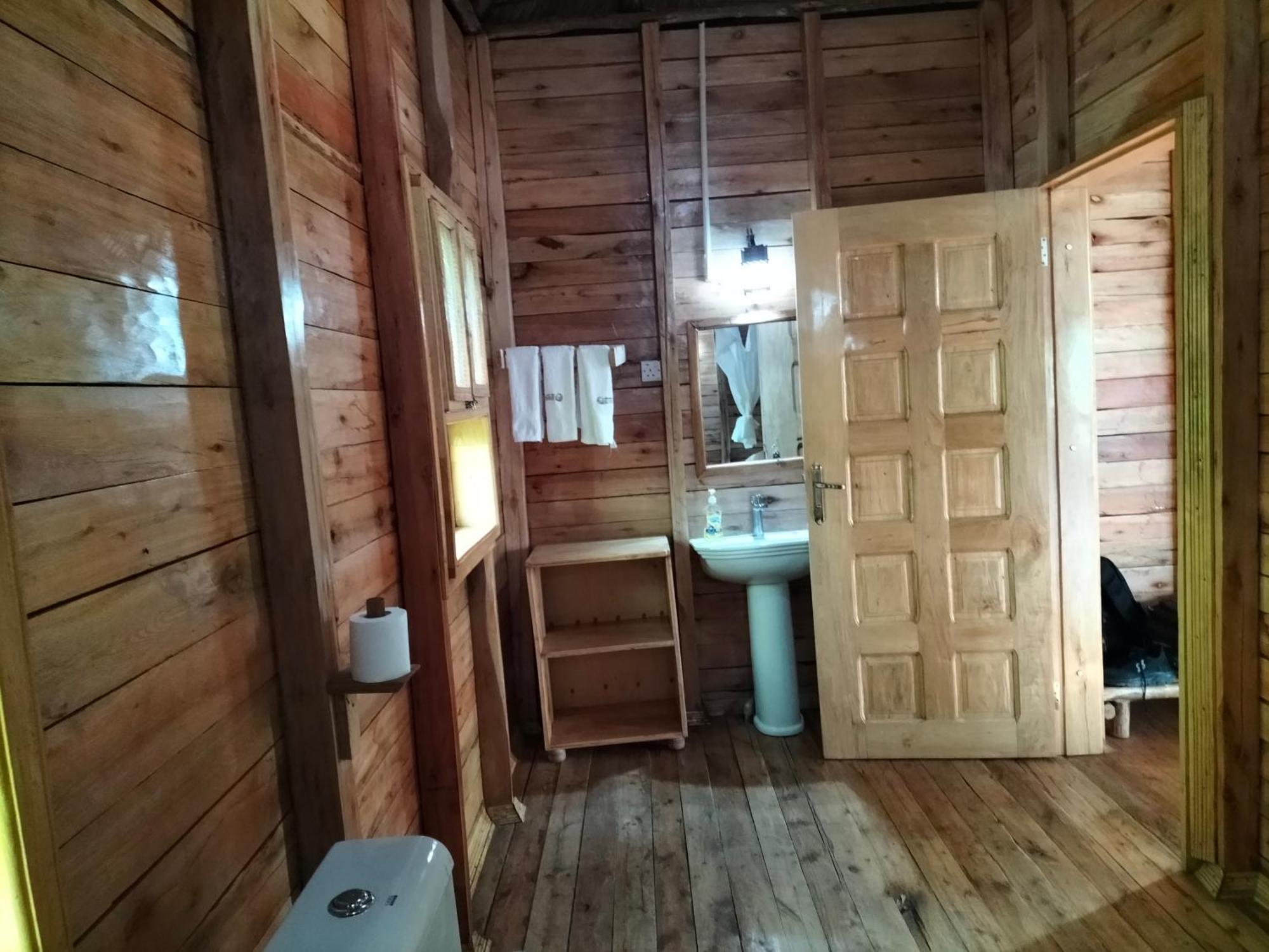 Engiri Game Lodge And Campsite Katunguru Εξωτερικό φωτογραφία